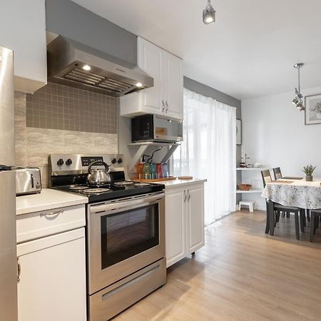 Comfortable Spacious House With Parking Brossard Exteriér fotografie