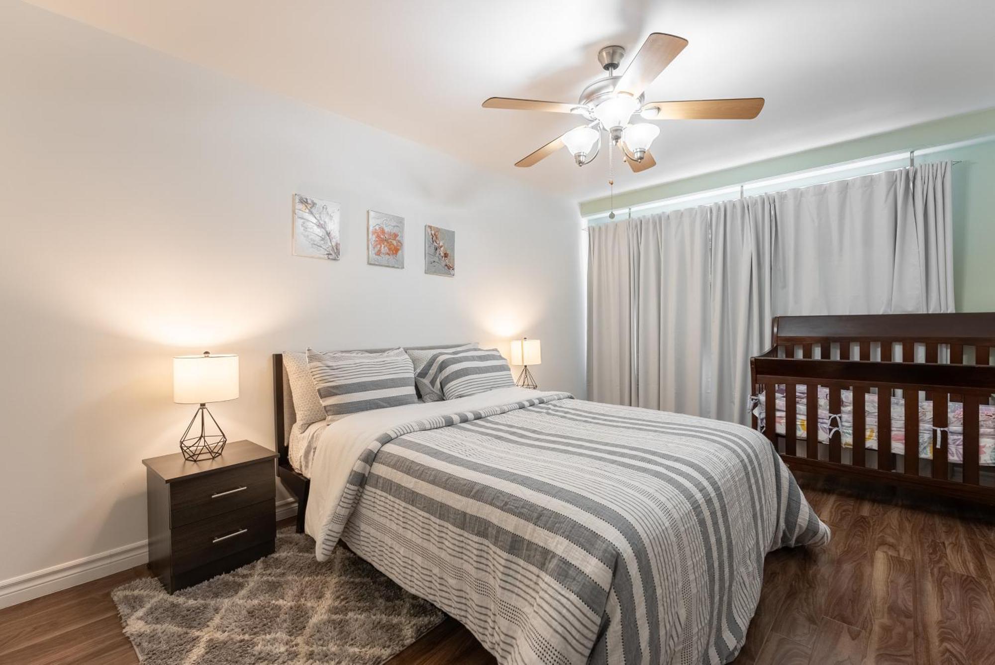Comfortable Spacious House With Parking Brossard Exteriér fotografie